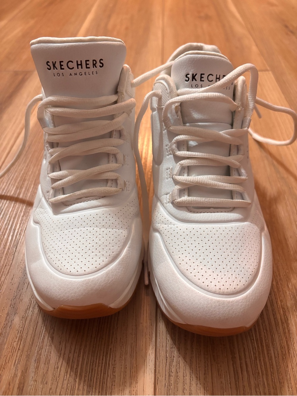 Skechers Los Angeles Air Cooled
Memory Foam Shoes Womens 8 EUC
